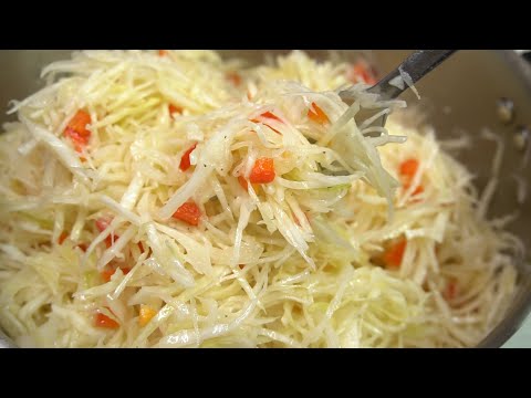 Видео: УДИВЛЯЕТ ВСЕХ  кто пробует ВПЕРВЫЕ! Безумно вкусный Салат из капусту "по-немецки"