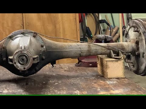 Видео: Задний дифференциал MGB Restoration '64 Pt 6