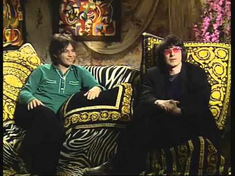 Видео: Кафе Обломов  Илья Лагутенко (Мумий Тролль) и Анжей Захарищев-Брауш (Оберманекен)