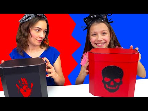 Видео: СЛАДОСТЬ ИЛИ ГАДОСТЬ Челлендж на Halloween /// Вики Шоу