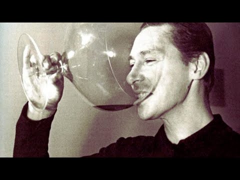 Видео: 30 СКАНДАЛЬНЫХ фото советских актеров и актрис. Редкие фотографии и люди, которых не пугал Минздрав