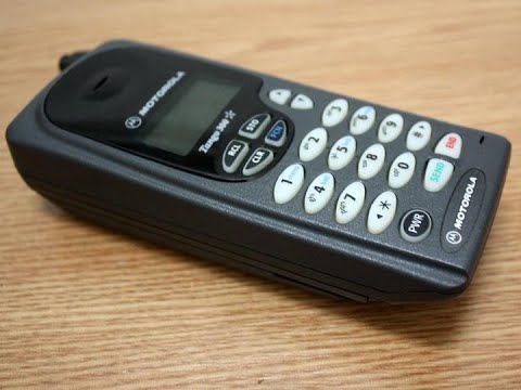 Видео: Обзор на телефон 90х Motorola profile 300 e