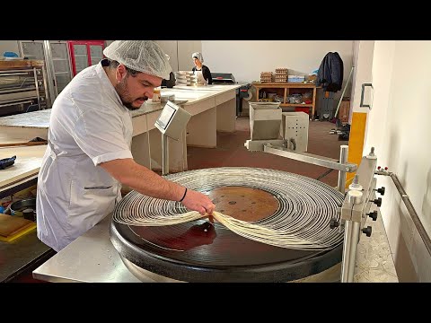 Видео: ОРИГИНАЛЬНАЯ СТАМБУЛЬСКАЯ ПАХЛАВА | Процесс приготовления легендарной турецкой пахлавы