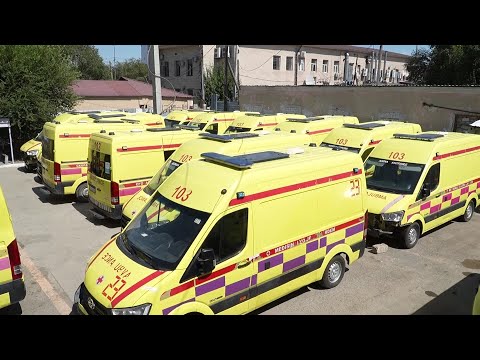 Видео: 30 жастағы қыз анасын пышақтап өлтірді. Жедел жәрдем фельдшерін атып кетті.