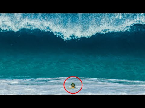 Видео: Как выжить в зоне воздействия волн! (Гавайский береговой обрыв)