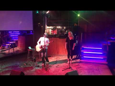 Видео: Сегодня в Мире — Между нами