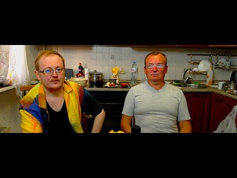 Видео: Леплю пельмени с Егерем