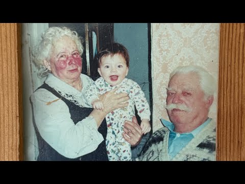 Видео: Как мы провели время у прабабушки в деревне 🏡