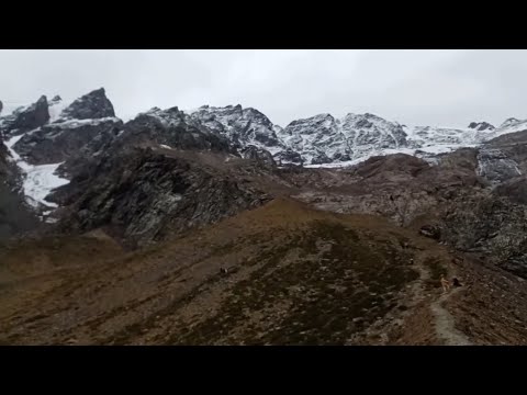 Видео: Муж в Северной Осетии. Горнолыжный курорт ЦЕЙ. Пешком к ЛЕДНИКУ.