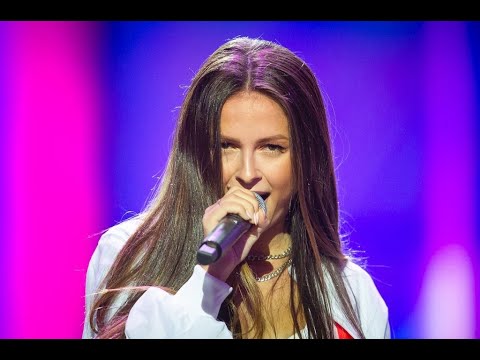 Видео: Nyusha / Нюша - Выбирать чудо (Live, Большой праздничный концерт в Кремле, 2019)