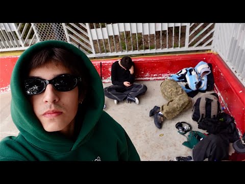Видео: В ГОНКОНГЕ БЕЗ ДЕНЕГ часть 2