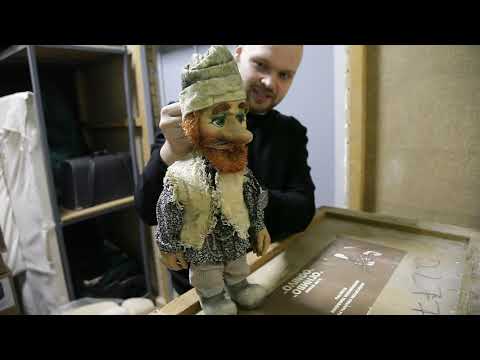 Видео: Как устроены куклы? Чем смотрит, что внутри куклы?