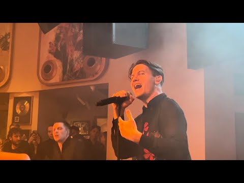 Видео: SHORTPARIS – Что-то особое во мне (Erevan, Hard Rock Cafe, 05.11.2024)