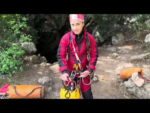 Видео: Спелео лайфхак. Как правильно завязать и переносить мешок в пещере. Настя Янина.