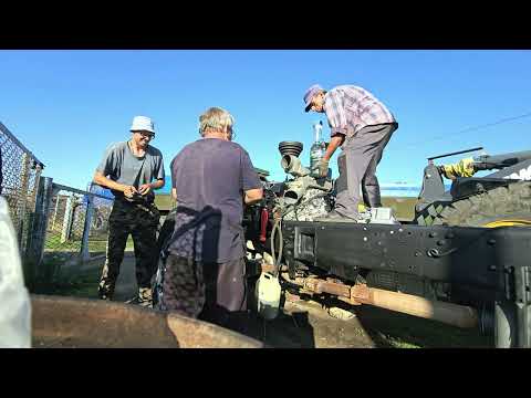Видео: Облицовка для сельхозника. Первый старт двигателя Камаз после капиталки! Сборка сельхозника...