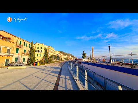 Видео: 🐬Милый домик у моря в Оспедалетти на первой линии у моря - Недвижимость у моря в Италии