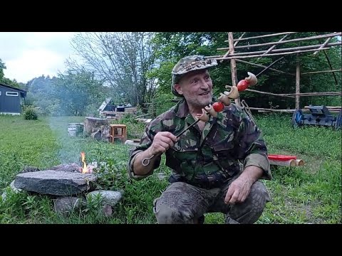 Видео: Наш ХУТОР в лесу у реки. Ремонт  РЕЛАКС, КУПАЛЬЕ и ЖУТКО вкусная "гадАсть". №28