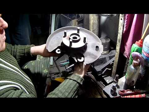 Видео: Замена подшипника передней ступицы Джилли МК и других автомобилей