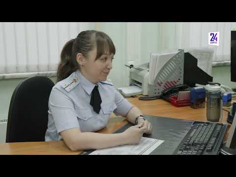 Видео: Стоят за печатью все. Кому она действительно нужна в свидетельстве о рождении?