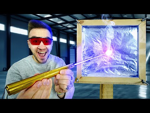 Видео: 100 СЛОЕВ ФОЛЬГИ VS САМЫЙ МОЩНЫЙ ЛАЗЕР В МИРЕ! (100.000 mW)