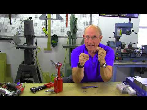 Видео: Металлическая магия: техника заклепок