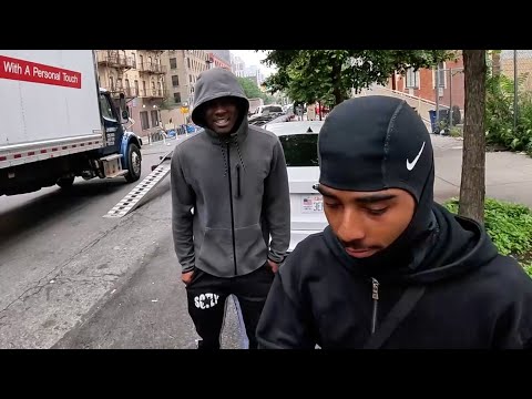 Видео: Попал в ГЕТТО Нью-Йорка и попросил помощи у БАНДЫ. США.
