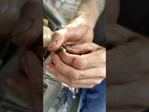 Видео: ЗАМЕНА ИЛИ ПРОКАЧКА ГИДРОКОМПЕНСАТОРОВ НА OPEL CORSA D