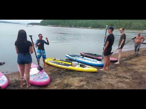 Видео: SUP(сап)-серфинг  учимся кататься на САПЕ😁остров  Русский Владивосток 2022