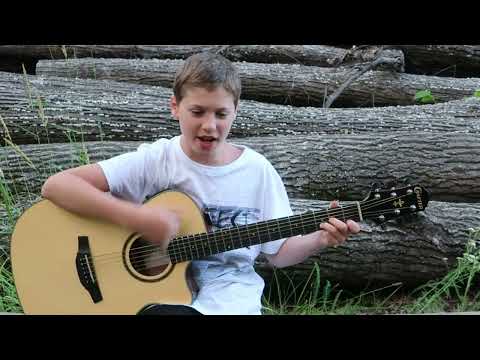Видео: Группа крови - Ленинград. Миша 10 лет.