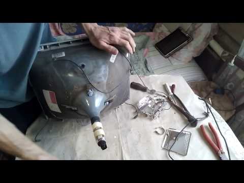 Видео: Разбор монитора LG FLATRON T710BH. Кинескоп Элт.