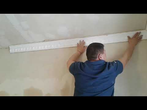 Видео: Как правильно и ровно поклеить багет  на не ровные стены! Не на клее!