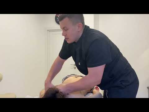 Видео: Массаж спины