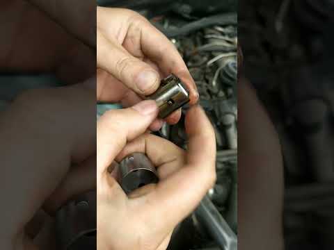 Видео: Как поменять толкатель ТНВД БМВ ф10 н20 BMW 5 f10 n20b20