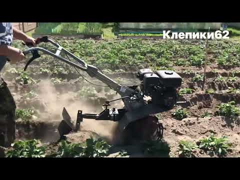 Видео: Окучивание картофеля , очень просто.