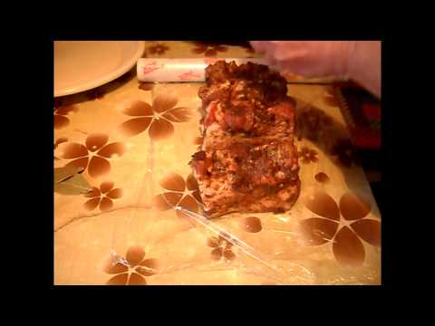 Видео: Вкуснейшее сало со щеки (свиные щечки)