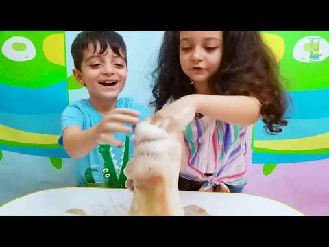 Видео: Эксперимент лава: Проводим опыт с марганцовкой