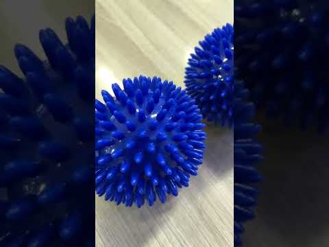 Видео: Самомассаж в домашних условиях с помощью массажного мячика