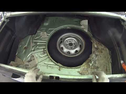 Видео: Audi 100 C2 Coupe 1978 г. Отчет №2. Дефектация, инвентаризация. Багажник.