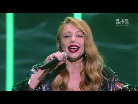 Видео: Полное выступление Тины Кароль на Вечере премьер с Екатериной Осадчей