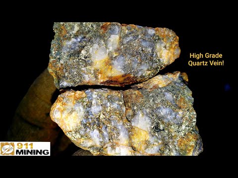 Видео: Сильно минерализованное обнажение с жилами высококачественного кварца и массивными сульфидами!