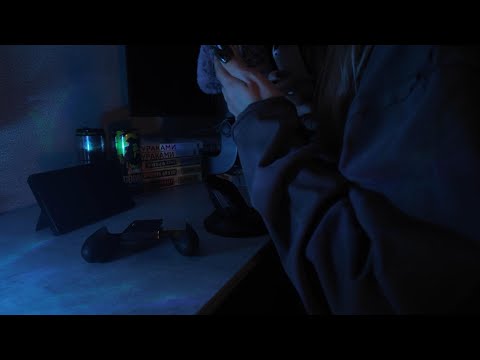 Видео: АСМР//Тихий шепот//Вайбово поиграем