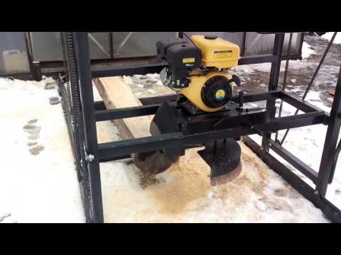 Видео: Пилорама дисковая угловая бензиновая