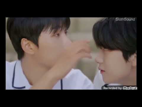 Видео: Плечо, чтобы поплакаться / A Shoulder to Cry On / 소년을 위로해줘