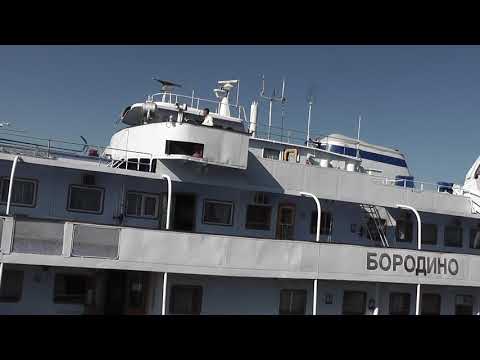 Видео: Манёвры теплоходов в Чебоксарах 27 Августа 2018 года