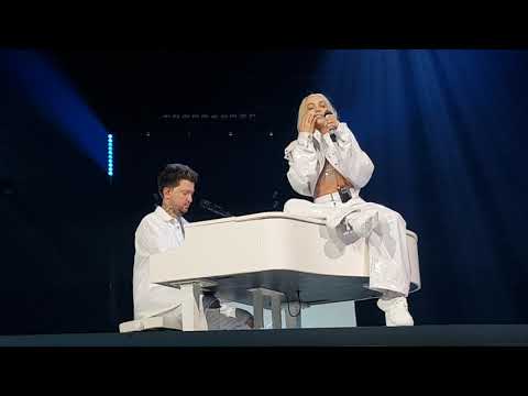 Видео: Мари Краймбрери feat Alex Davia - If you love me, Адреналин Стадиум, Москва