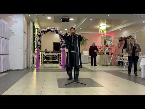 Видео: Деллохов Айсен - живое исполнение на хомусе