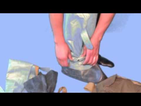 Видео: 11  Правила пользование общевойсковым защитным комплектом 1