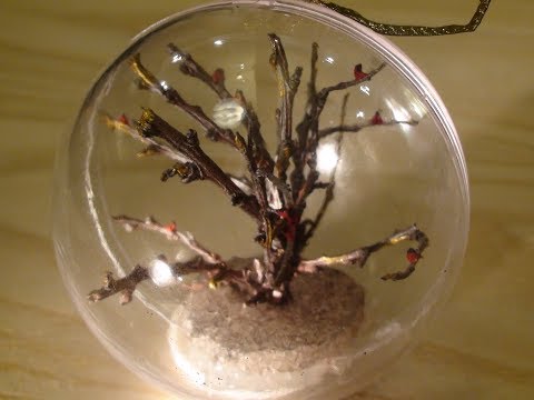 Видео: Миниатюра "Деревня в ёлочном шаре" (уроки скульптуры и рисунка)