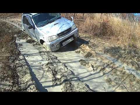 Видео: Dauhatsu Terios kid Toyota Starlet 80 осенний off road передний привод , 4wd