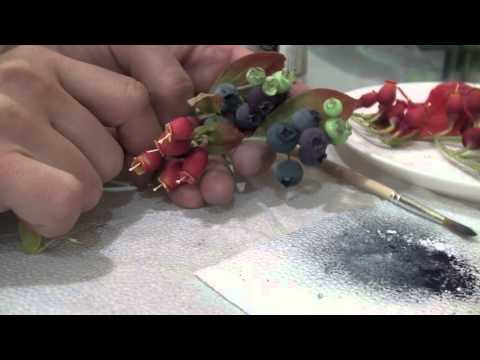 Видео: Сахарные ягоды и цветы (голубика, ежевика, малина. Sugar blueberries, blackberries, raspberries)